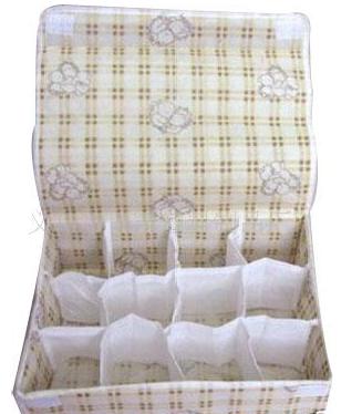 �����ռ{��