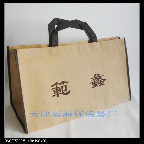 �לϽq����