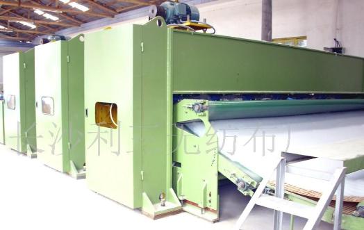 ������������Ĥ��������š���ˮ��̥֬����