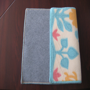 ��̺����