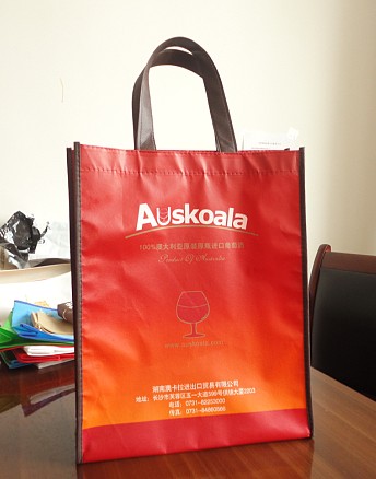 �Ž��h(hu��n)����Ĥ������ �ϲ��YƷ���S(ch��ng)��