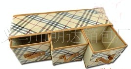 ���Ӳ���Ĥһ�������ռ{��