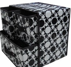 �Ɍ������ռ{��