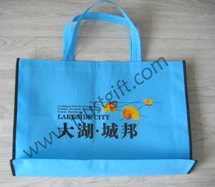 ���ڭh��������Ĥ�����ۯB�����_�ڴ����a