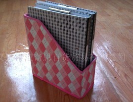 �t��С̖�ļ��ռ{��