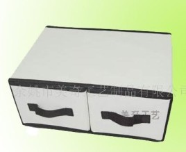 ����ۯB�ռ{��